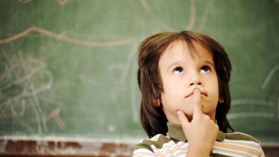 Kaip vaikas, turintis ASS, reaguoja į klasės aplinką?